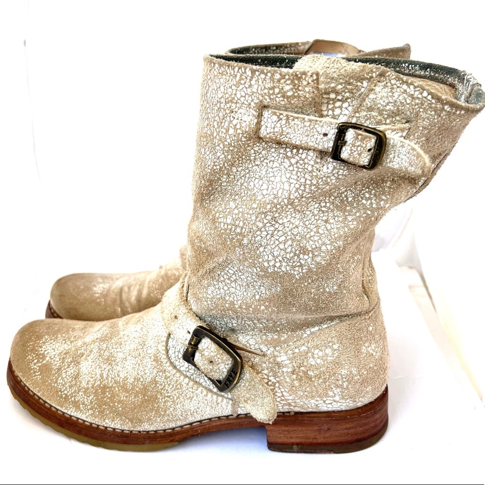 Distressed Frye Engineer Combat Boots Buckle Strap Calf Height Size 10 Cream Tan